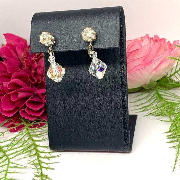 VINTAGE⚜️AURORA BOREALIS Crystal Clip Earrings - Picture 4 of 10